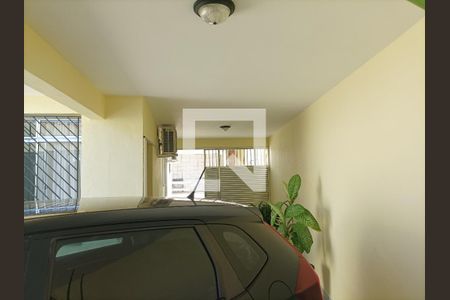 Casa à venda com 150m², 2 quartos e 3 vagas Casa à venda com 150m², 2 quartos e 3 vagasGaragem