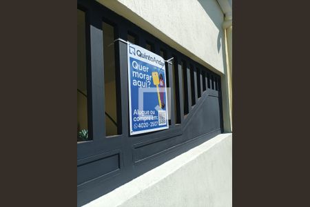 Casa à venda com 150m², 2 quartos e 3 vagas Casa à venda com 150m², 2 quartos e 3 vagasplaca