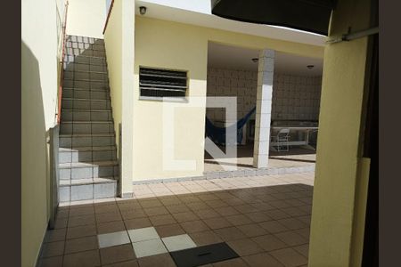 Casa à venda com 150m², 2 quartos e 3 vagas Casa à venda com 150m², 2 quartos e 3 vagasQuintal