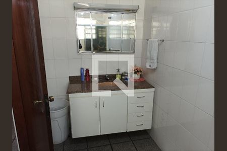 Casa à venda com 150m², 2 quartos e 3 vagas Casa à venda com 150m², 2 quartos e 3 vagasBanheiro 1