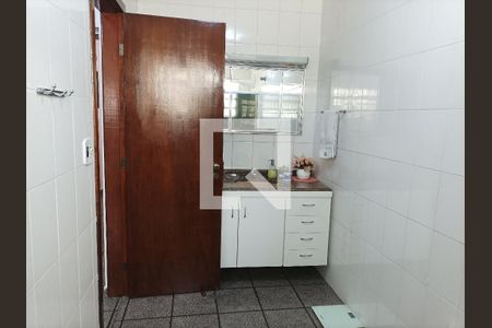 Casa à venda com 150m², 2 quartos e 3 vagas Casa à venda com 150m², 2 quartos e 3 vagasBanheiro 1