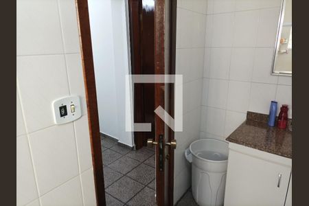 Casa à venda com 150m², 2 quartos e 3 vagas Casa à venda com 150m², 2 quartos e 3 vagasBanheiro 1