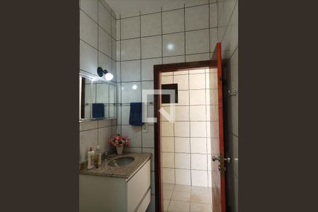 Casa à venda com 150m², 2 quartos e 3 vagas Casa à venda com 150m², 2 quartos e 3 vagasbanheiro externo