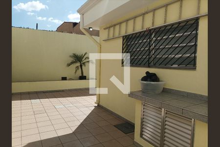 Casa à venda com 150m², 2 quartos e 3 vagas Casa à venda com 150m², 2 quartos e 3 vagasQuintal