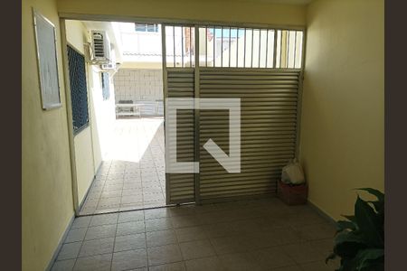 Casa à venda com 150m², 2 quartos e 3 vagas Casa à venda com 150m², 2 quartos e 3 vagasGaragem