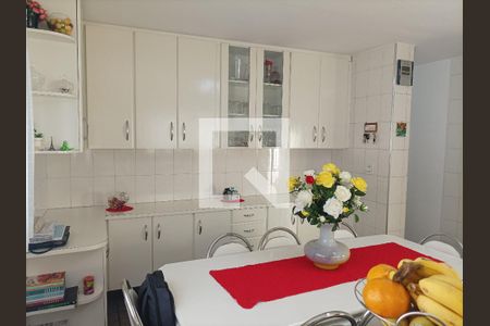 Casa à venda com 150m², 2 quartos e 3 vagas Casa à venda com 150m², 2 quartos e 3 vagasCozinha