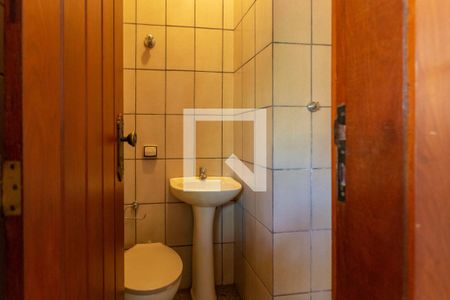 Casa à venda com 522m², 5 quartos e 5 vagas Casa à venda com 522m², 5 quartos e 5 vagasBanheiro de Serviço