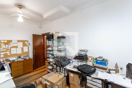 Casa à venda com 522m², 5 quartos e 5 vagas Casa à venda com 522m², 5 quartos e 5 vagasEscritório