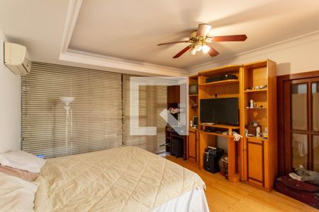 Casa à venda com 522m², 5 quartos e 5 vagas Casa à venda com 522m², 5 quartos e 5 vagasQuarto Suíte 2