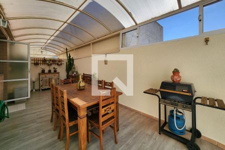 Apartamento à venda com 112m², 3 quartos e 2 vagas Apartamento à venda com 112m², 3 quartos e 2 vagasVaranda