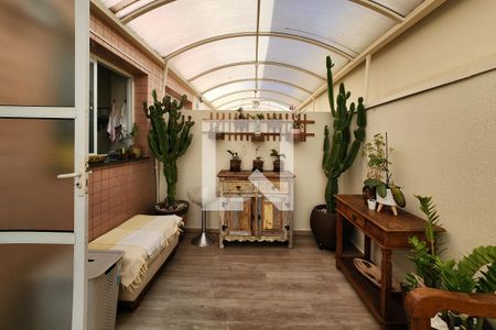 Apartamento à venda com 112m², 3 quartos e 2 vagas Apartamento à venda com 112m², 3 quartos e 2 vagasVaranda