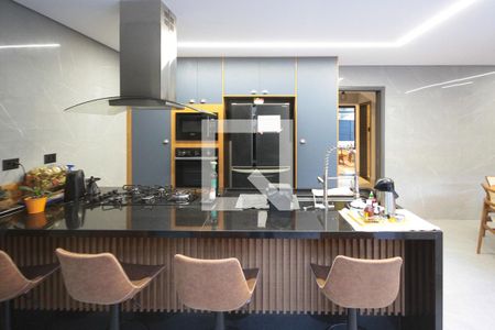 Casa à venda com 320m², 4 quartos e 5 vagas Casa à venda com 320m², 4 quartos e 5 vagasCozinha