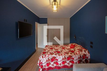 Casa à venda com 320m², 4 quartos e 5 vagas Casa à venda com 320m², 4 quartos e 5 vagasQuarto 02