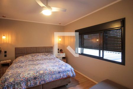 Casa à venda com 320m², 4 quartos e 5 vagas Casa à venda com 320m², 4 quartos e 5 vagasSuíte