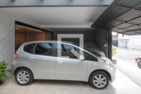 Casa à venda com 320m², 4 quartos e 5 vagas Casa à venda com 320m², 4 quartos e 5 vagasGaragem