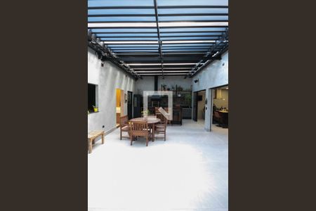 Casa à venda com 320m², 4 quartos e 5 vagas Casa à venda com 320m², 4 quartos e 5 vagasEspaço Gourmet