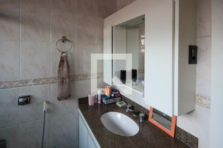 Casa à venda com 320m², 4 quartos e 5 vagas Casa à venda com 320m², 4 quartos e 5 vagasBanheiro da Suíte