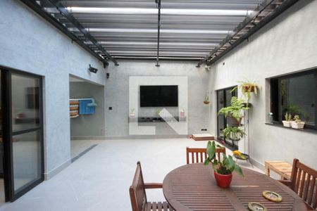 Casa à venda com 320m², 4 quartos e 5 vagas Casa à venda com 320m², 4 quartos e 5 vagasEspaço Gourmet