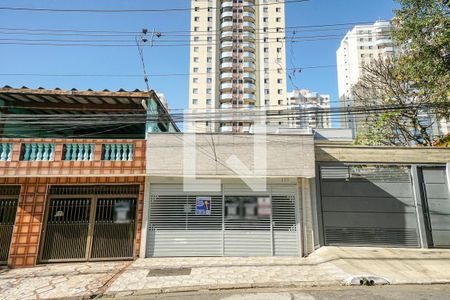 Casa à venda com 160m², 3 quartos e 2 vagasFachada