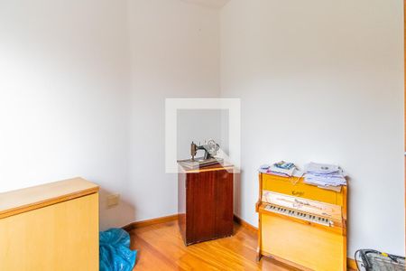 Casa à venda com 700m², 6 quartos e 3 vagasQuarto 2