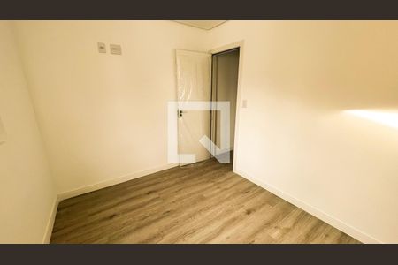 Apartamento à venda com 168m², 3 quartos e 3 vagas Apartamento à venda com 168m², 3 quartos e 3 vagasQuarto