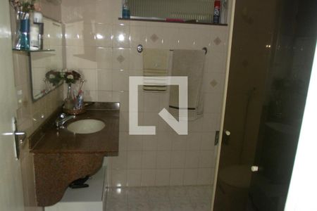 Casa à venda com 300m², 4 quartos e 1 vagaBanheiro