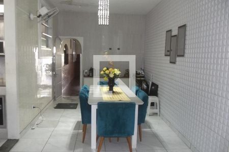 Casa à venda com 300m², 4 quartos e 1 vagaCozinha