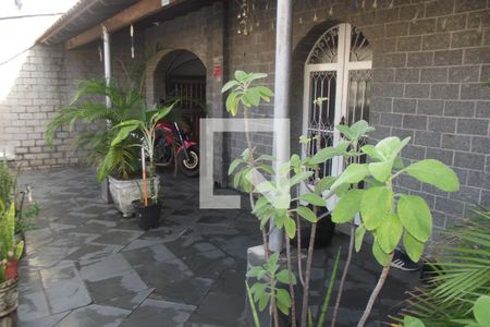 Casa à venda com 300m², 4 quartos e 1 vagaEntrada