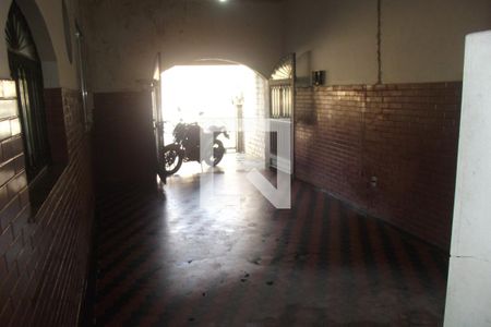 Casa à venda com 300m², 4 quartos e 1 vagaGaragem