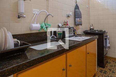 Casa à venda com 300m², 3 quartos e 4 vagas Casa à venda com 300m², 3 quartos e 4 vagasCozinha