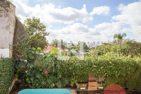 Casa à venda com 300m², 3 quartos e 4 vagas Casa à venda com 300m², 3 quartos e 4 vagasVista do Quarto 3