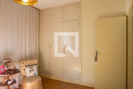 Casa à venda com 300m², 3 quartos e 4 vagas Casa à venda com 300m², 3 quartos e 4 vagasQuarto 3