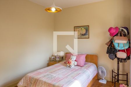 Casa à venda com 300m², 3 quartos e 4 vagas Casa à venda com 300m², 3 quartos e 4 vagasQuarto 3