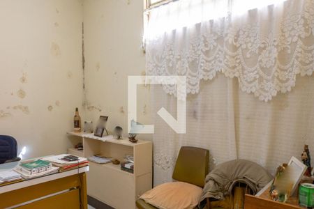 Casa à venda com 300m², 3 quartos e 4 vagas Casa à venda com 300m², 3 quartos e 4 vagasEscritório