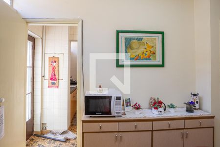 Casa à venda com 300m², 3 quartos e 4 vagas Casa à venda com 300m², 3 quartos e 4 vagasCopa