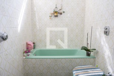 Casa à venda com 300m², 3 quartos e 4 vagas Casa à venda com 300m², 3 quartos e 4 vagasBanheiro Social