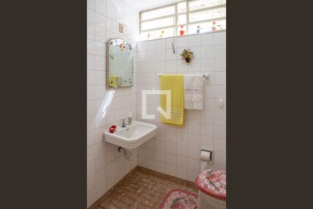 Casa à venda com 300m², 3 quartos e 4 vagas Casa à venda com 300m², 3 quartos e 4 vagasBanheiro Escritório