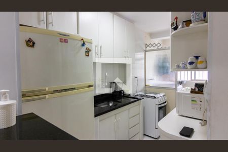 Apartamento à venda com 45m², 2 quartos e 1 vaga Apartamento à venda com 45m², 2 quartos e 1 vagaCozinha