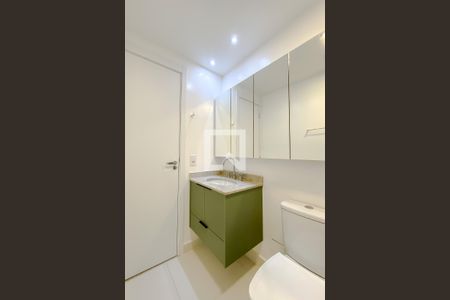 Banheiro de kitnet/studio para alugar com 1 quarto, 21m² em Belenzinho, São Paulo