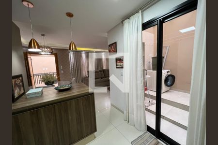 Casa à venda com 106m², 3 quartos e 2 vagas