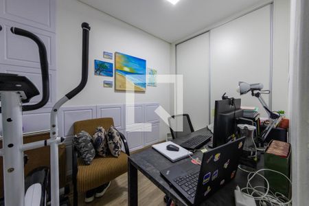 Casa à venda com 140m², 3 quartos e 2 vagas Casa à venda com 140m², 3 quartos e 2 vagasEscritório