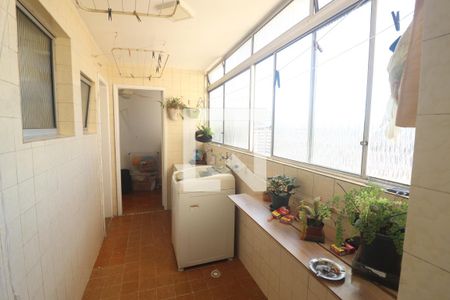 Apartamento à venda com 120m², 2 quartos e 2 vagasÁrea de Serviço