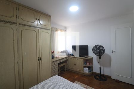 Apartamento à venda com 120m², 2 quartos e 2 vagasQuarto 2