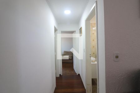 Apartamento à venda com 120m², 2 quartos e 2 vagasCorredor