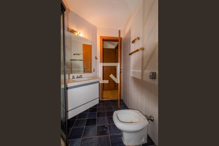 Apartamento para alugar com 241m², 5 quartos e 4 vagas Apartamento para alugar com 241m², 5 quartos e 4 vagasBanheiro da Suíte 3