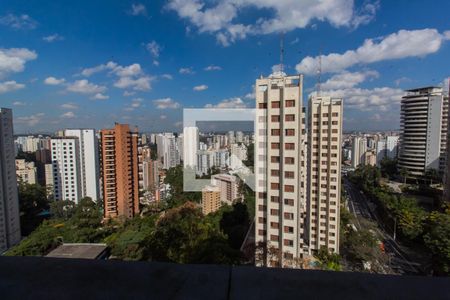 Apartamento para alugar com 241m², 5 quartos e 4 vagas Apartamento para alugar com 241m², 5 quartos e 4 vagasVista da Cozinha