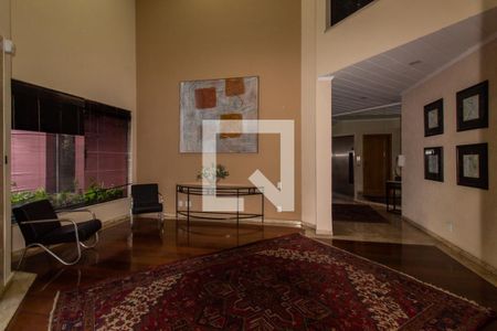 Apartamento para alugar com 241m², 5 quartos e 4 vagas Apartamento para alugar com 241m², 5 quartos e 4 vagasHall social
