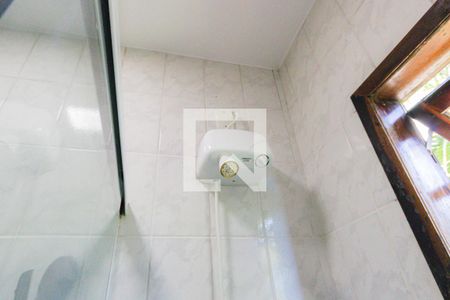 Casa de condomínio à venda com 168m², 4 quartos e 1 vagaBanheiro Social 2