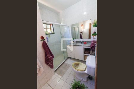 Casa de condomínio à venda com 168m², 4 quartos e 1 vagaBanheiro da Suíte