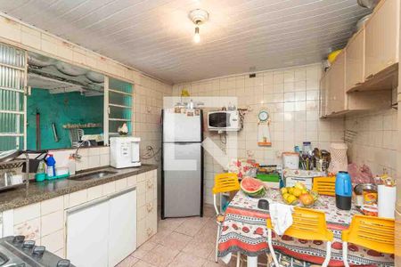 Casa à venda com 220m², 3 quartos e 2 vagasCozinha 